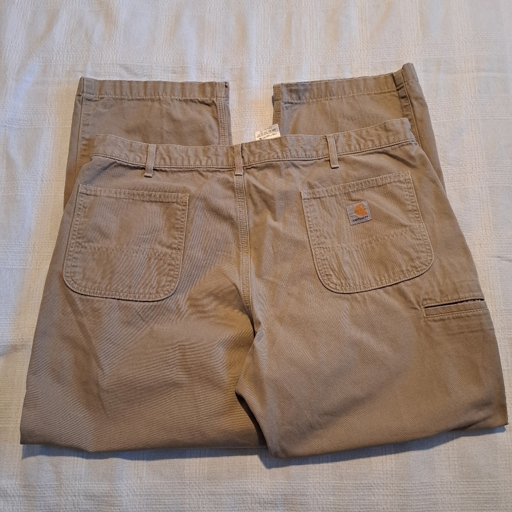 Carhartt mens size 40 x 30 style B299  pants, tan canvas khaki relaxed fit